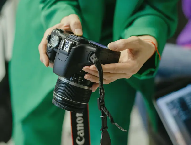 Handheld framing on location