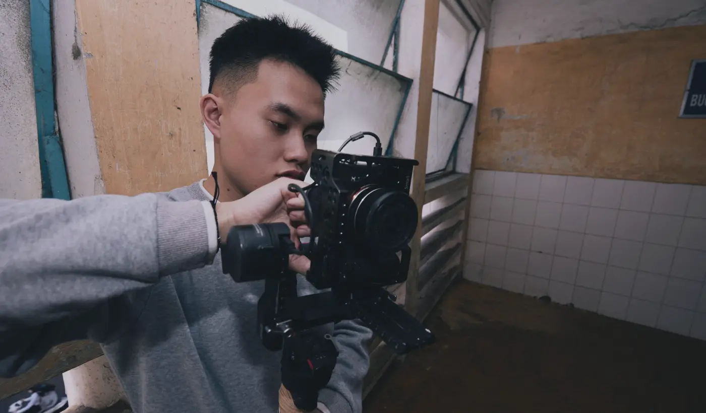 Piece to Camera, Stand-Up and Sign-Off: Reporting Terms Explained